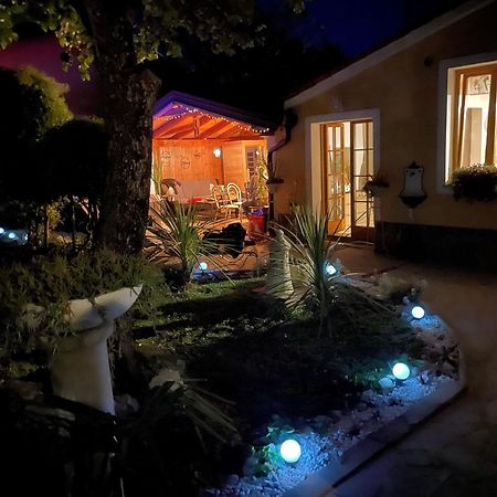 Villa Noa Jacuzzi & Sauna Izola Esterno foto