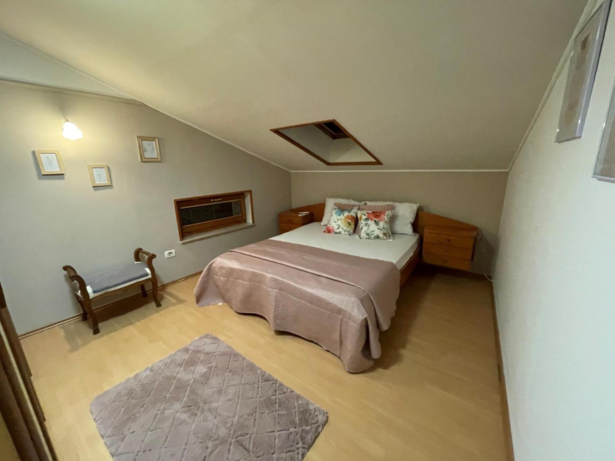 Villa Noa Jacuzzi & Sauna Izola Esterno foto